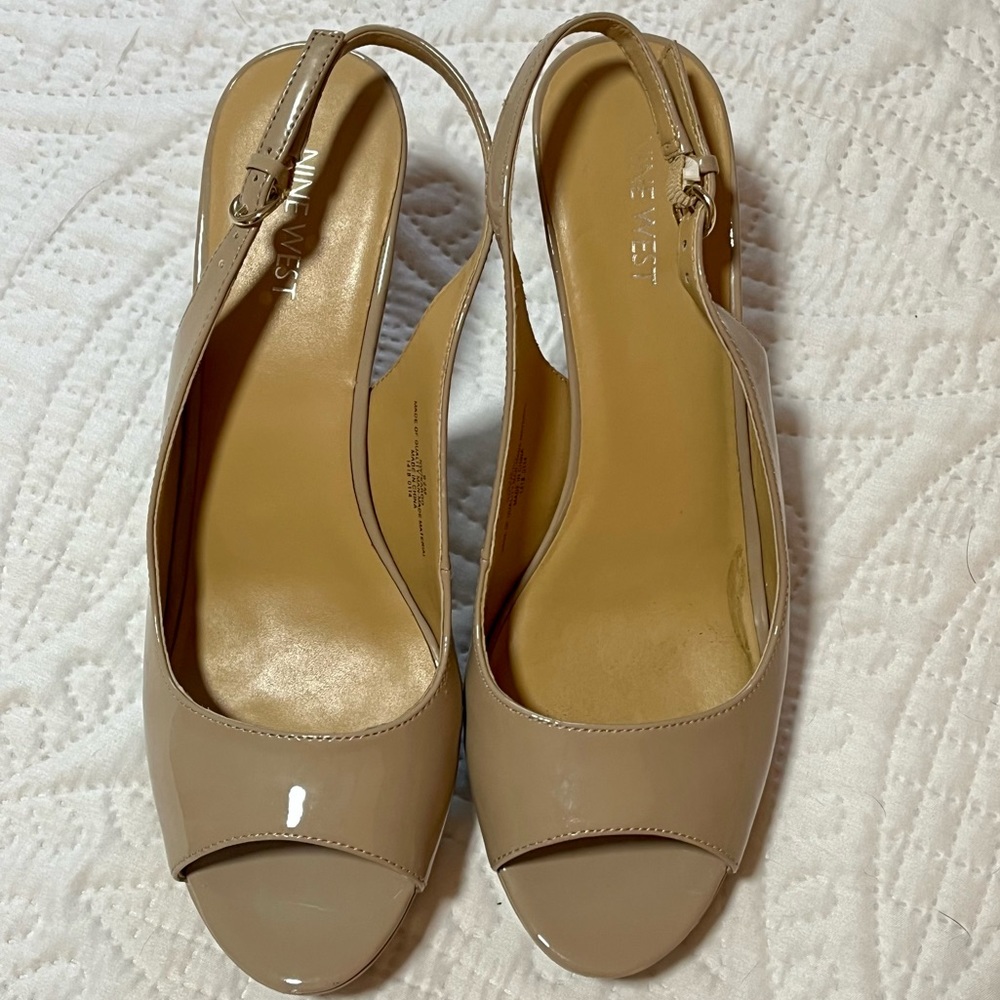Nine West Patent Leather Sling-Back, Peep-Toe Heels- Tan- Size 9.5